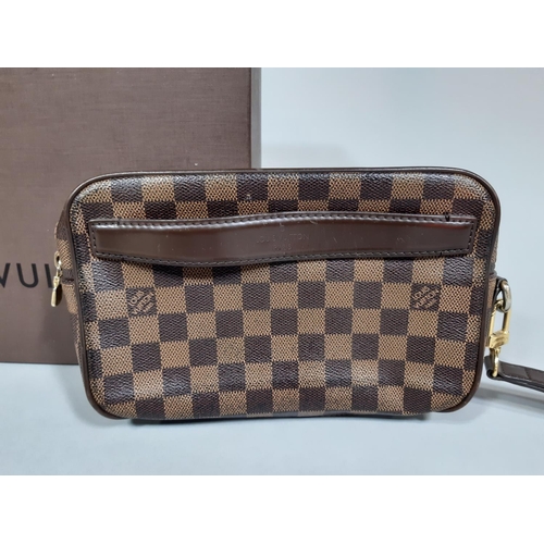 1550 - Louis Vuitton pouch bag 'St Paul' in Damier canvas with a single wrist strap. Includes soft bag, doc... 