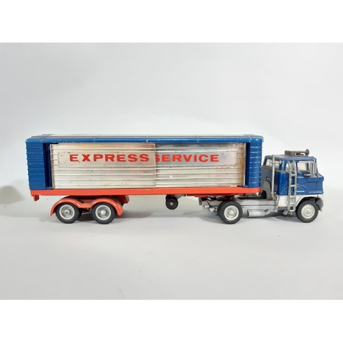 72 - Collection of unboxed model vehicles including Corgi Lincoln  Continental, VW recovery truck, VW 120... 