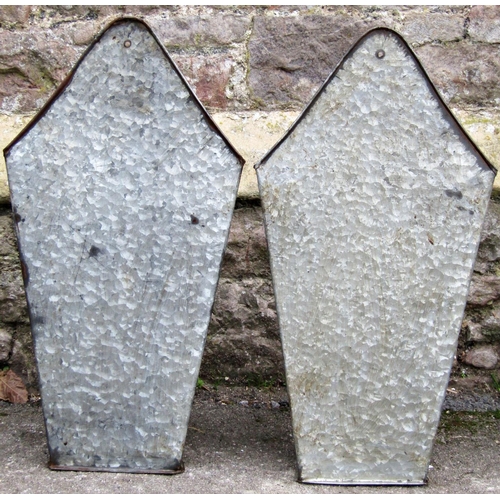 2116 - A pair of contemporary galvanised tin wall pockets/planters, 32 cm wide x 61 cm high