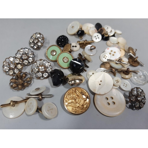 1544 - Collection of assorted vintage buttons including shank buttons with cotter pins