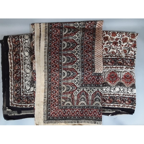 1537 - 2 Indian block printed textile throws, 2.66x2.2m and 2.7x2.14m, in soft feel fabric (not cotton) (2)