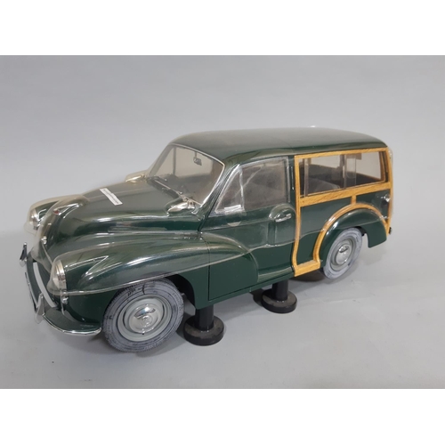 サンスター社1956モーリスミニ1000 1/12 Limited Edition model of 1956 Morris Minor Traveller by Sun Star