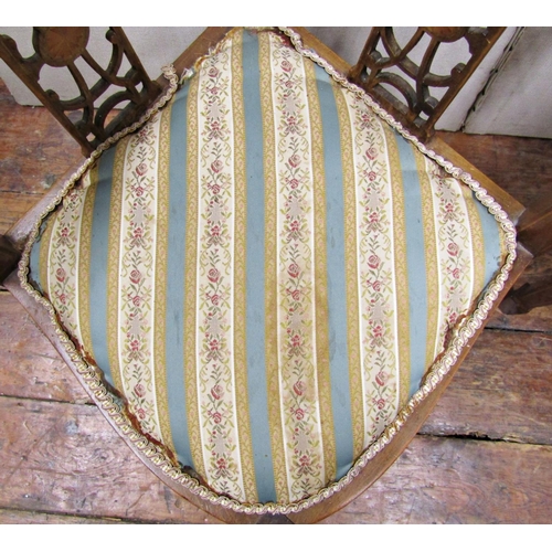 1516 - Pair of inlaid Edwardian mahogany corner chairs with carved and pierced splats, upholstered seat and... 