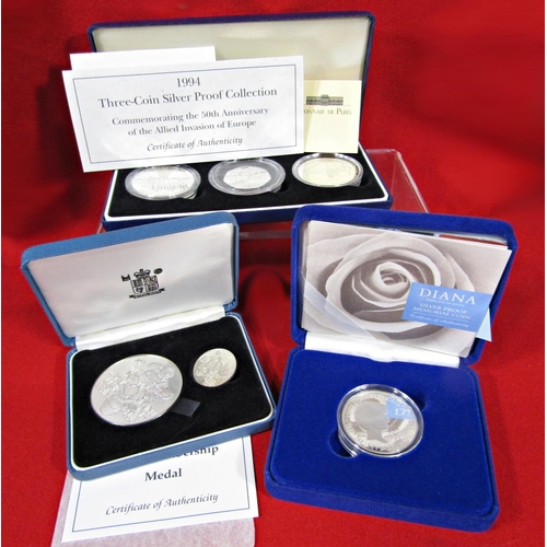 441 - Mixed coinage/medallions.  Princess Diana silver proof memorial £5 coin, Fleur de Coin Club in silve... 