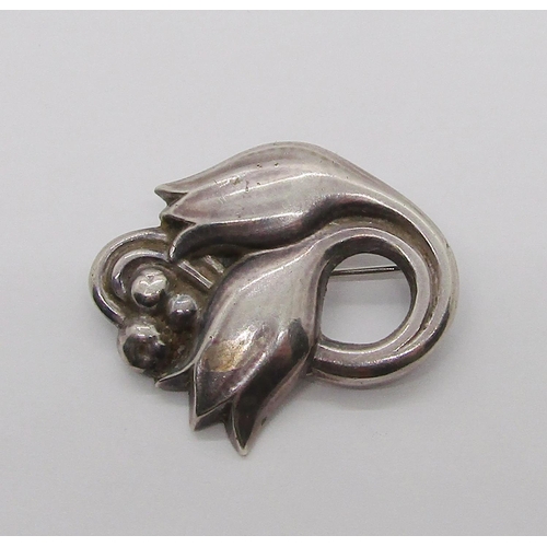 358 - Georg Jensen silver brooch of stylised tulip design, no.100, 3.5cm W approx, 6.5g