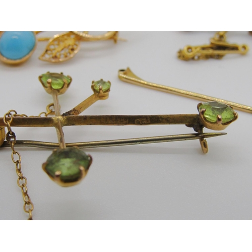 349 - Mixed collection of jewellery to include an antique 9ct seal fob - 1.9g, a 9ct Southern Cross brooch... 