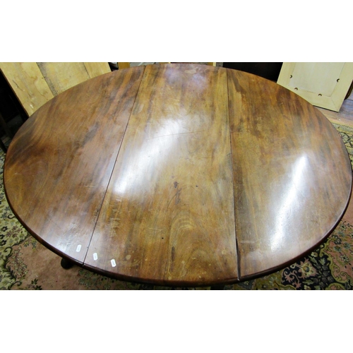 1541 - A Georgian mahogany pad foot dining table to seat six, 140cm long