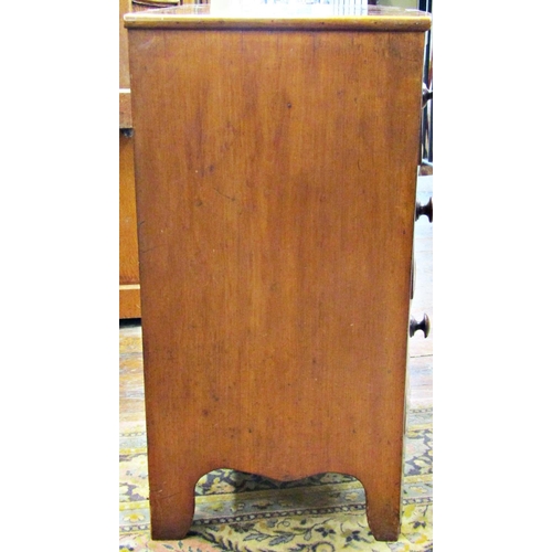 1542 - A mid-Victorian mahogany bow front chest of two long and two short drawers on swept supports, 90cm w... 