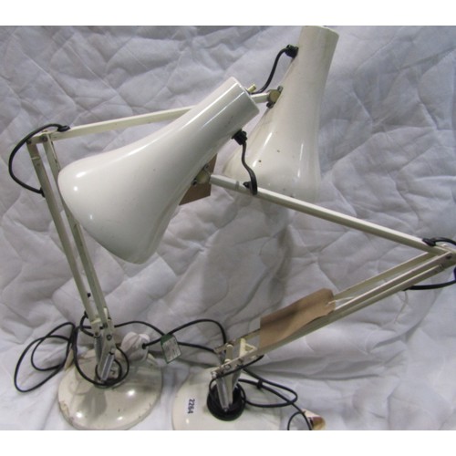 2264 - Two anglepoise lamps on circular bases