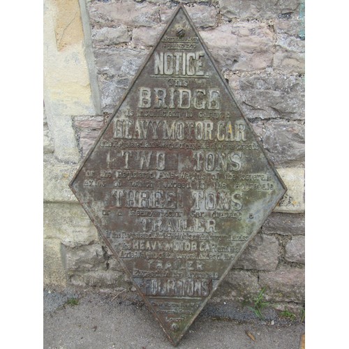 742 - A old heavy kite shaped cast iron Great Western Railway notice 126cm x 78cm