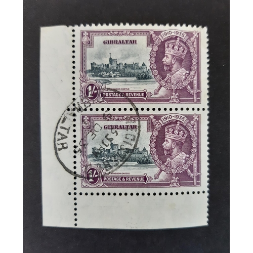 18 - Gibraltar 1935 Silver Jubilee SG 117/117a VFU, lower left hand corner pair, showing the ‘Extra Flags... 