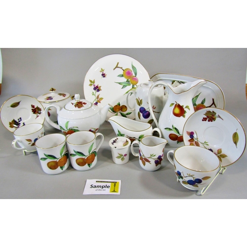 70 - A large collection of Worcester Evesham pattern oven to table wares comprising plates, tureens, dish... 