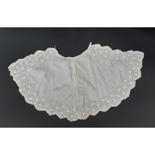 447 - Collection of late 19th/ early 20th century baby clothing comprising 6 white baby gowns, with variou... 