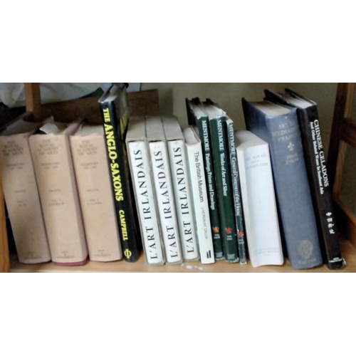 864 - An extensive and wide ranging collection of books about art and related subjects (3 shelves)