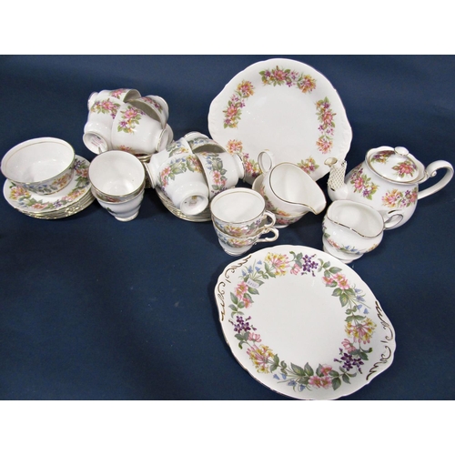 22 - A collection of Colclough Wayside pattern tea wares comprising teapot, sugar bowl, milk jug, five cu... 