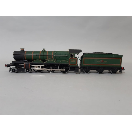 570 - 1950's Hornby Dublo railway models including locomotives EDL12 'Duchess of Montrose'  and EDLT20 'Br... 