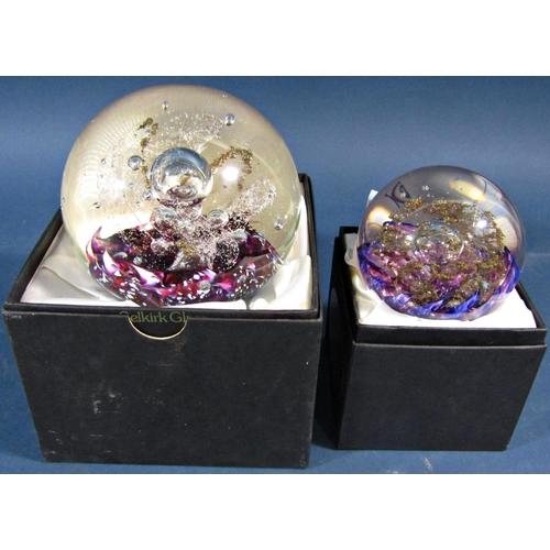 134 - Two Selkirk of Scotland glass paperweights, both with gold bubble decoration, both with their origin... 