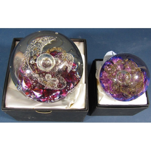 134 - Two Selkirk of Scotland glass paperweights, both with gold bubble decoration, both with their origin... 