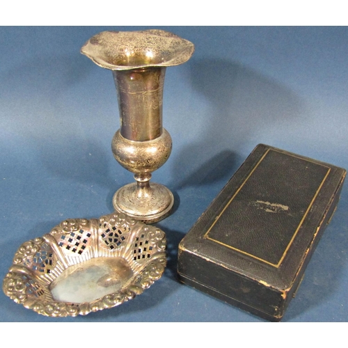 198 - A silver posy vase, a silver plate bon-bon dish, three cased silver plated salt pots