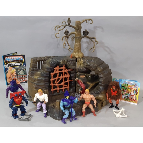 591 - Masters of the Universe 'Fright Zone' playset (puppet AF) together with character figures including ... 