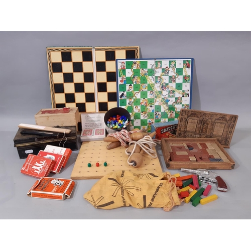 577 - Box of vintage toys and games including skipping ropes, draughts, chess, 'Richter Anchor Box' of bui... 