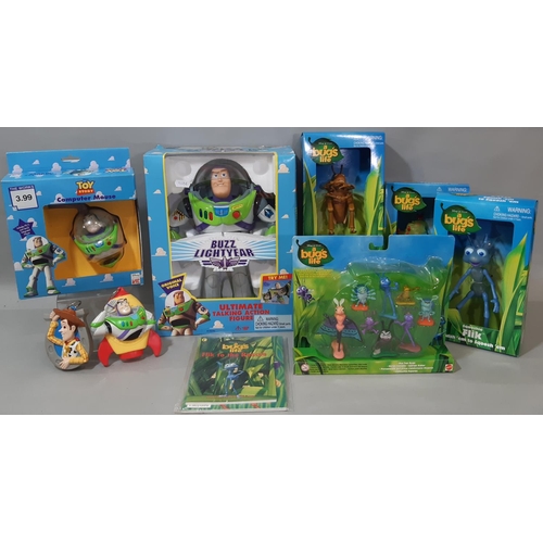 540 - Disney/ Pixar toys including Toy Story Buzz LightYear ' Ultimate Talking Action Figure' (with box, u... 