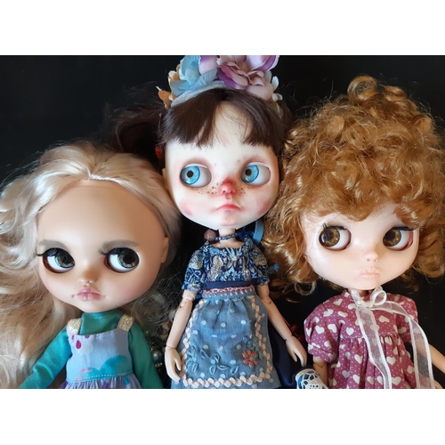 581 - Seven customised dolls in the style of Blythe 'Neo' dolls with colour changing eyes operated by 1 or... 