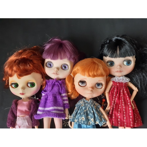 583 - Four customised Blythe dolls with head marked Hasbro/Tomy; 'Neo' type with 2006 doll mould, jointed ... 