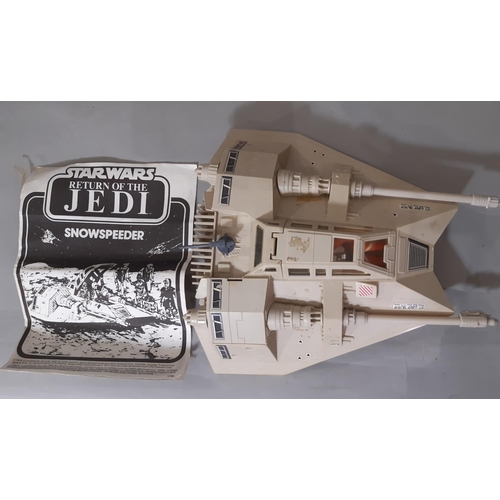 566 - 2 boxed vintage Star Wars toys from'The Return of the Jedi' including Snowspeeder vehicle, one actio... 