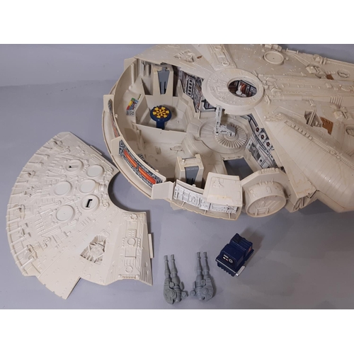 590 - Vintage Star Wars toys; Rebel alliance Transport Spaceship, Millennium Falcon by Kenner 1979,  Y Win... 