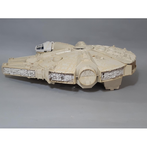 590 - Vintage Star Wars toys; Rebel alliance Transport Spaceship, Millennium Falcon by Kenner 1979,  Y Win... 