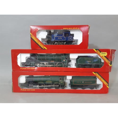 556 - Three 00 gauge locomotives by Hornby including Great Western 'Albert Hall' with tender R759, Souther... 