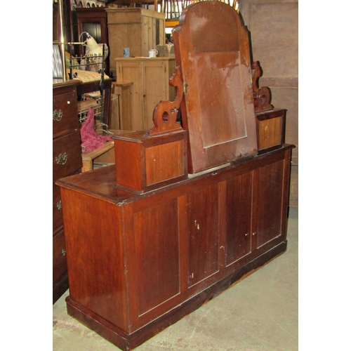 1314 - Good quality Victorian mahogany dressing table, the enclosed base fitted with an arrangement of ten ... 