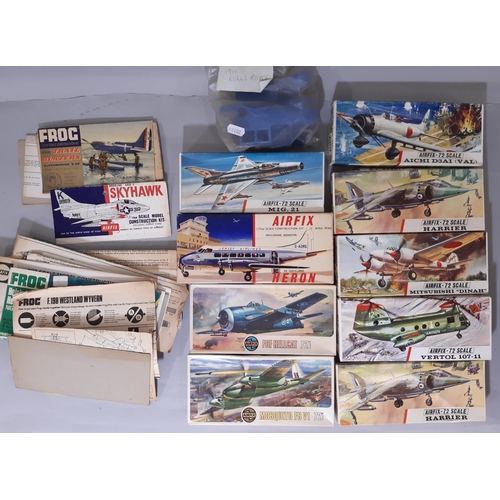 568A - 9 vintage model aircraft kits by Airfix, all 1:72 scale, some have taped up boxes, others appear un-... 