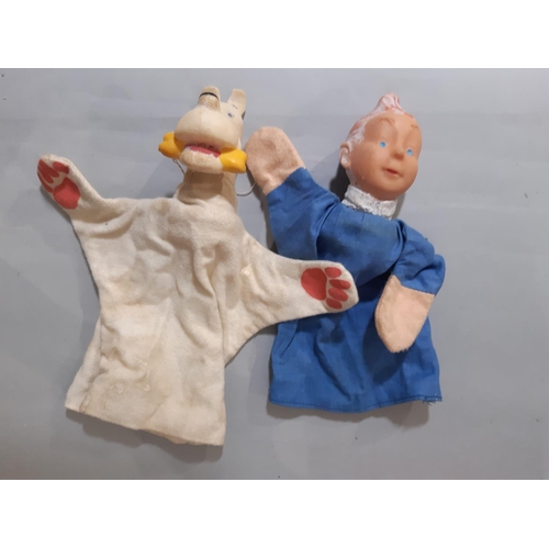 589 - Vintage wooden puppet theatre together with a collection of Tintin themed hand puppets. Theatre  hei... 