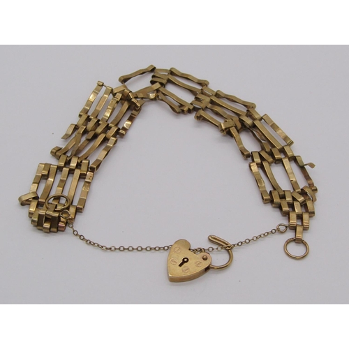 232 - 9ct gate link bracelet with heart padlock clasp, 8.7g (af)