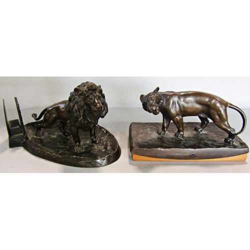 789 - Bronze lion and lioness, possibly part of a desk set by Otto Kainz. 22cm approx ( repair to lioness’... 