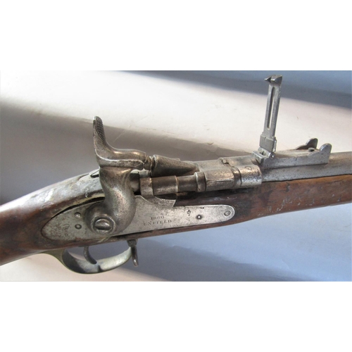 801 - An Enfield 2 Band British Military rifle 1860 131cm long.