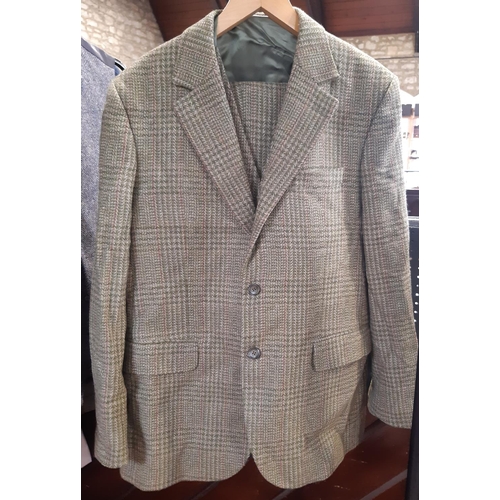 605 - Tweed clothing collection comprising 2 jacket / waistcoat sets in Harris tweed, a 3 piece suit by Ho... 