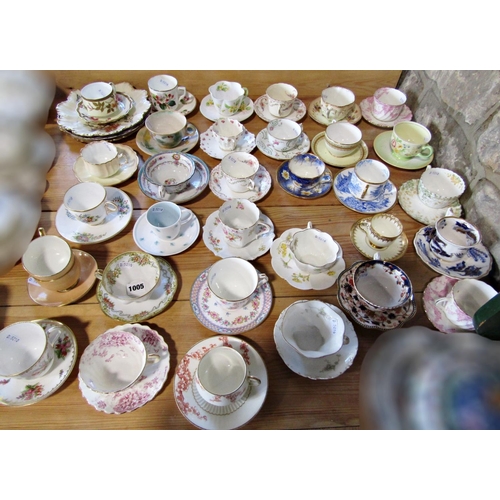 1005 - Approx 30 Victorian and later individual teacups and saucers, mainly English