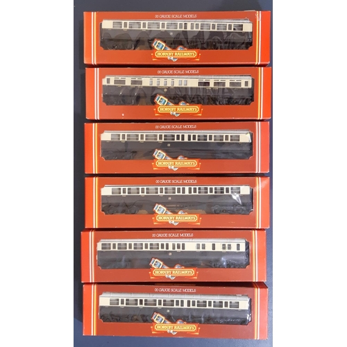 256 - 6 boxed 00 gauge coaches by Hornby comprising 4 x R456 GWR Composite Coach, R458 GWR Restaurant Car,... 