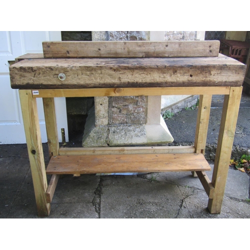 2040 - A rustic pine work bench 132 cm long x 50 cm wide x 100 cm high