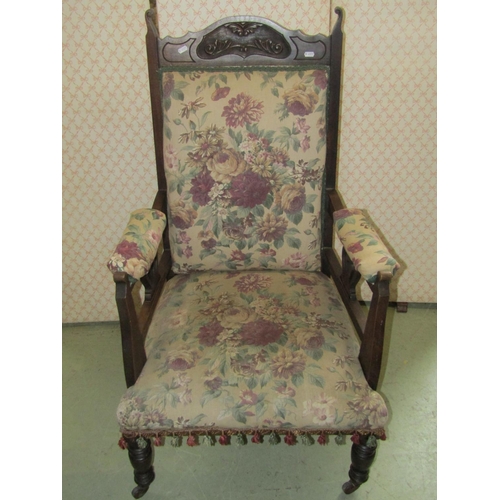 2180 - An Edwardian walnut drawing room chair, together with a further chair with downswept arms (2)