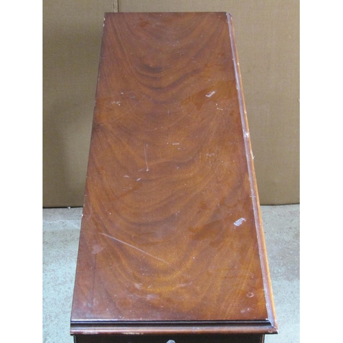 2270 - A reproduction mahogany side table in the Georgian style fitted with two frieze drawers 110 cm wide ... 