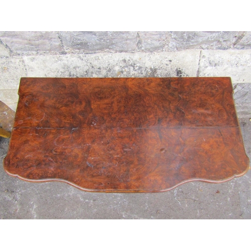 2297 - A good quality figured and burr walnut veneered Georgian style side table with serpentine outline, f... 