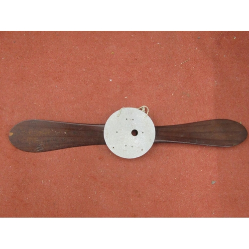 2651 - A vintage aircraft propeller, 92cm long