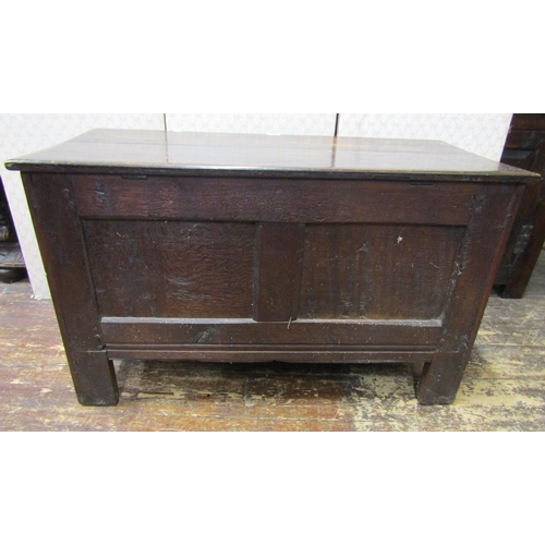 2752 - 18th century and later oak panelled coffer, 100cm wide