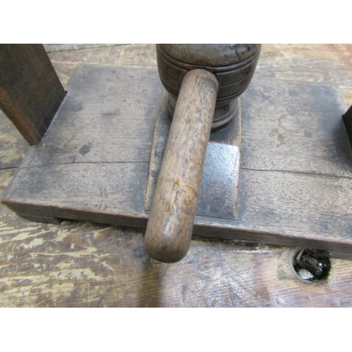 2738 - Small Georgian mahogany table top press, 36cm high