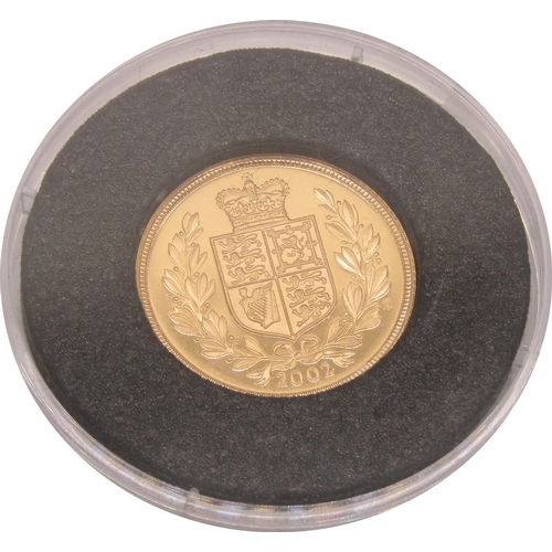 403 - Proof 2002 sovereign Shield of Arms, cased