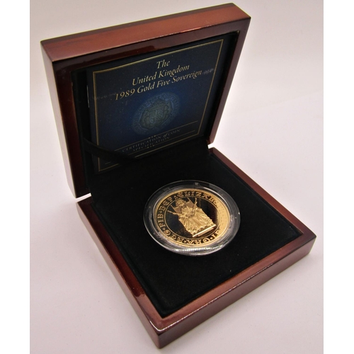 415 - Proof 1989 five sovereign piece, cased